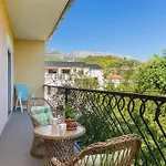 With Parking Space Zrnovnica, Split - 24236 アパート Žrnovnica