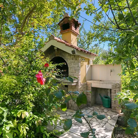Apartamento With A Parking Space Zrnovnica, Split - 24236