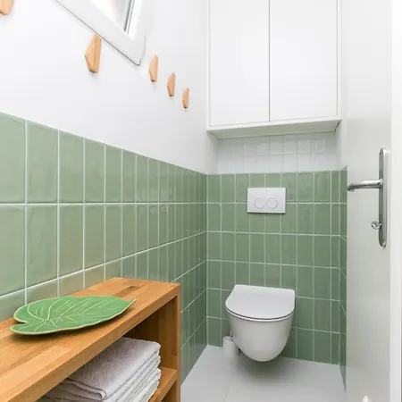 Apartamento With A Parking Space Zrnovnica, Split - 24236 Žrnovnica