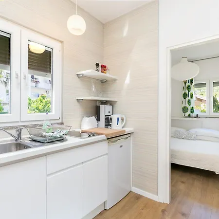 Apartamento With A Parking Space Zrnovnica, Split - 24236
